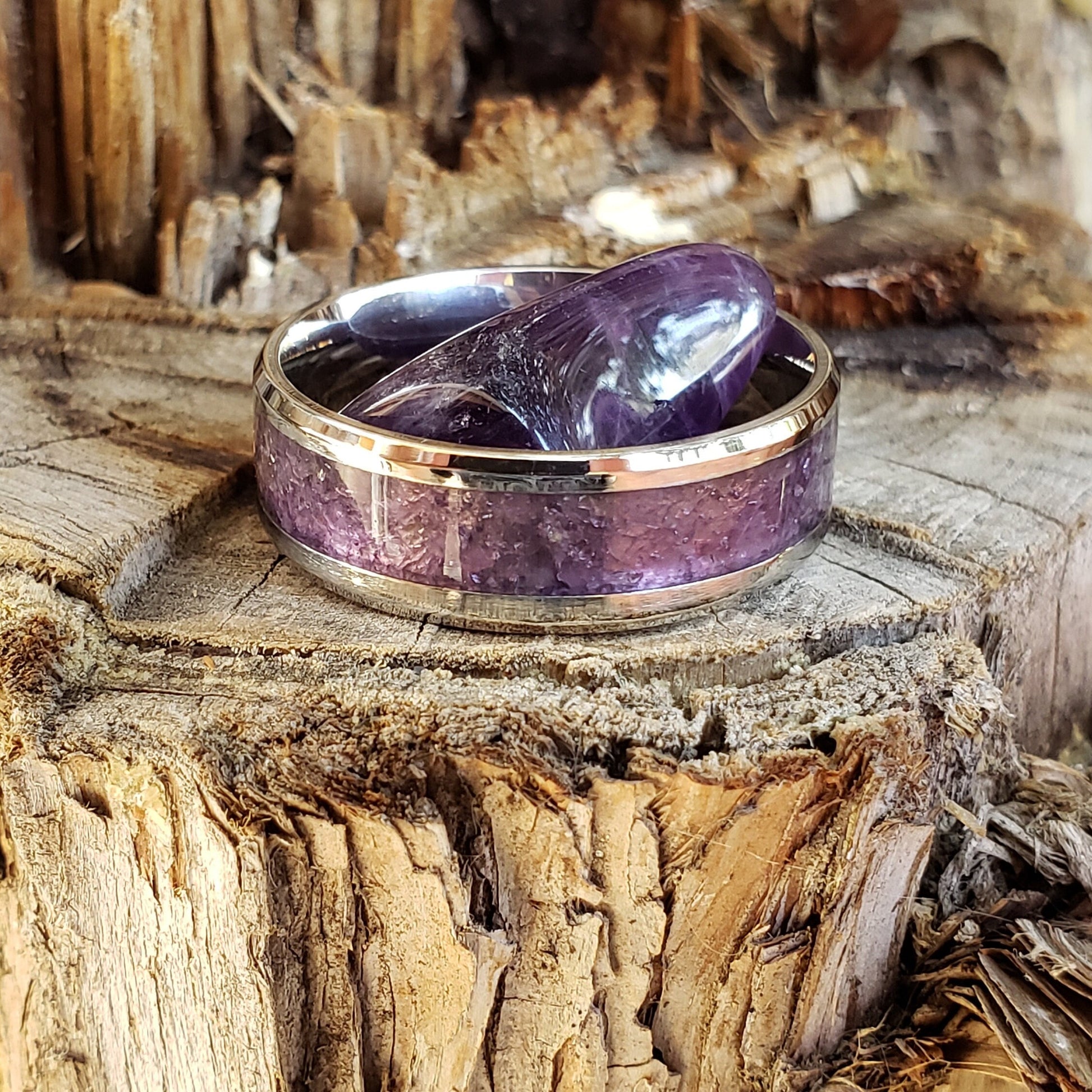 Serenity Ring - Amethyst Crystal Inlay, Tungsten Titanium Ceramic, Men Women, Wedding Ring, His Hers Promise, Engagement Ring 8mm 6mm